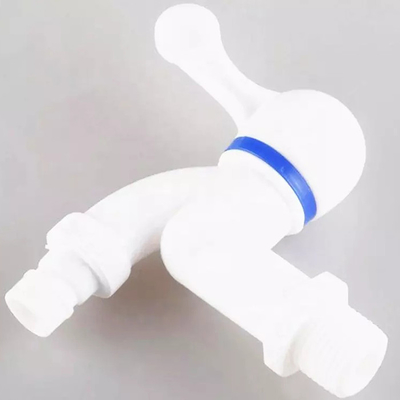 Niet Giftig Plastic Pvc van de Watertapkraan aan Openluchttapkraan Enig Handvat
