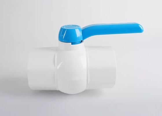 Witte pvc-WaterpijpKogelklep 1 van de de Kwartdraaiklep van Manierpvc het Plastic Handvat